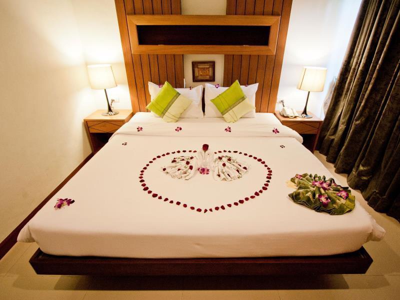The Chambre Patong Екстериор снимка