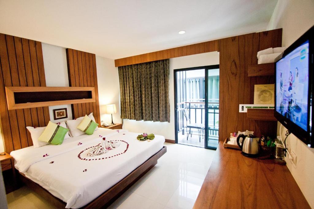The Chambre Patong Екстериор снимка