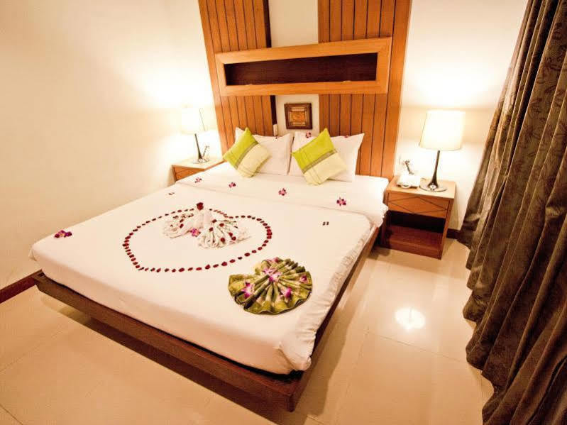 The Chambre Patong Екстериор снимка