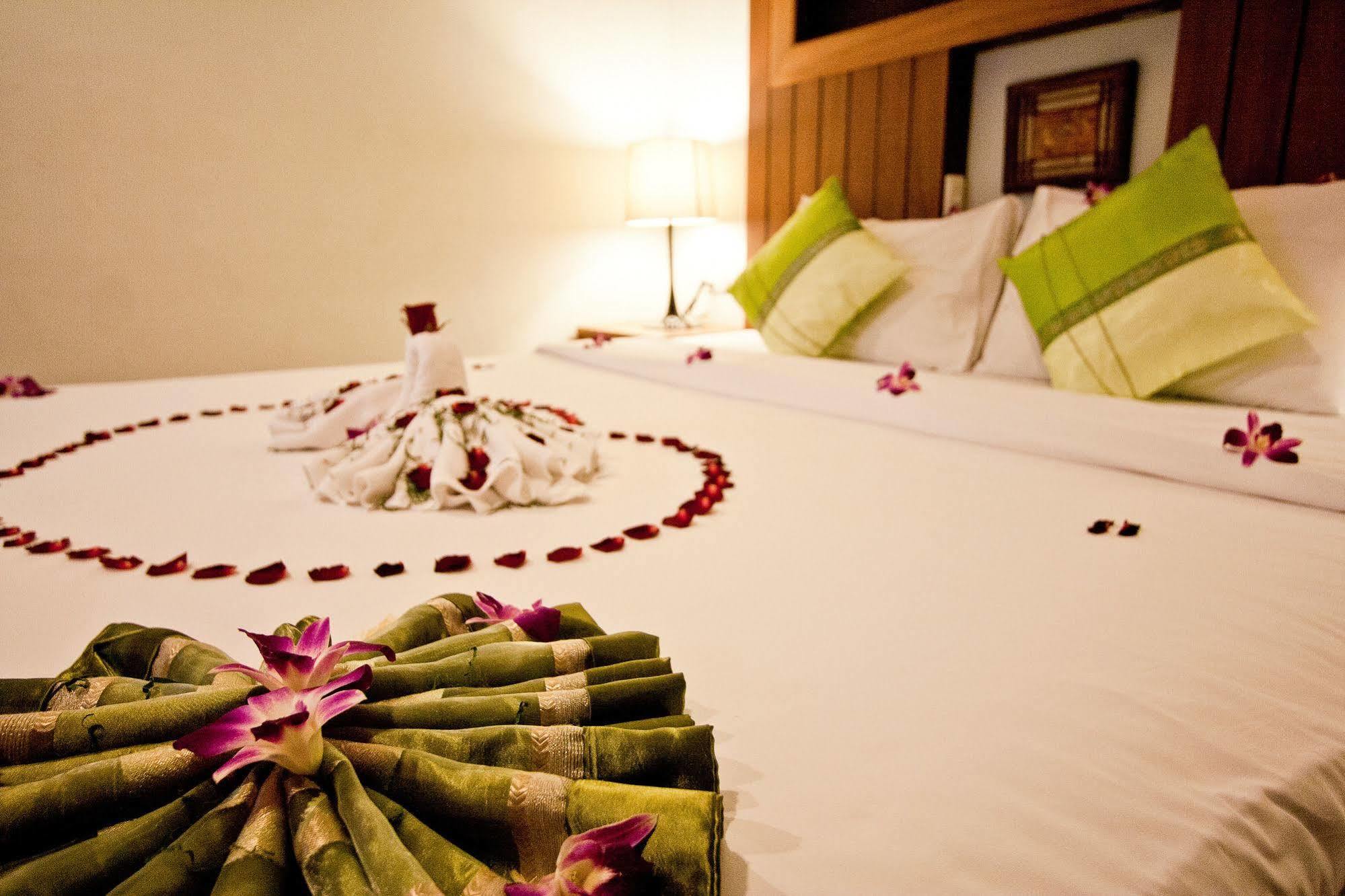 The Chambre Patong Екстериор снимка