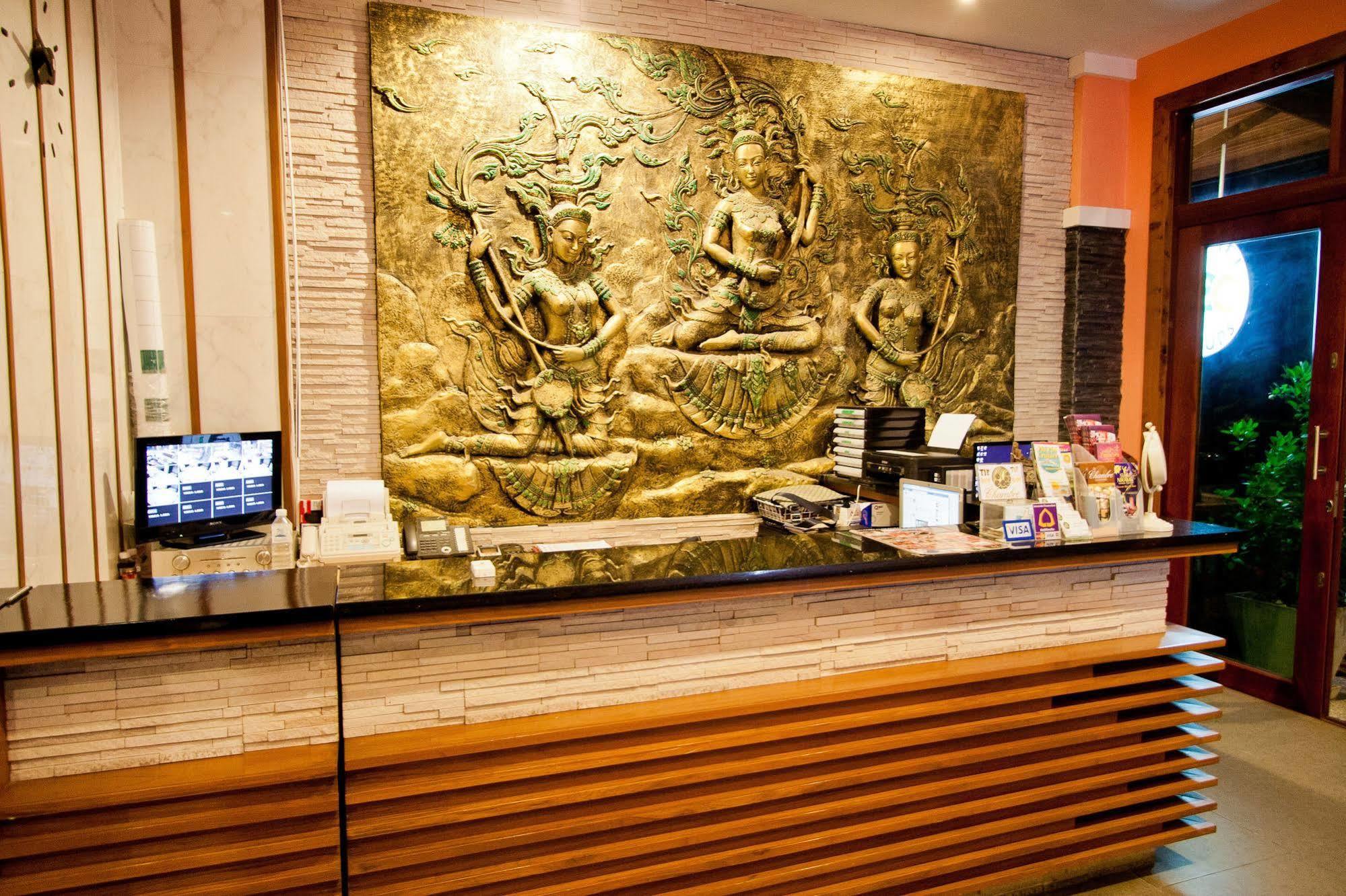 The Chambre Patong Екстериор снимка